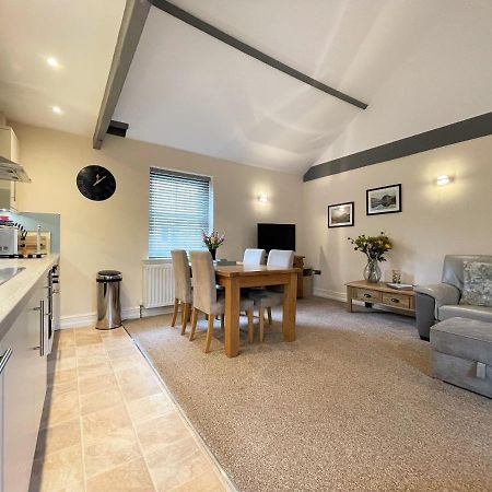Arthurs Cottage -Charming Courtyard Cottage In The Heart Of Kendal, The Lake District 外观 照片